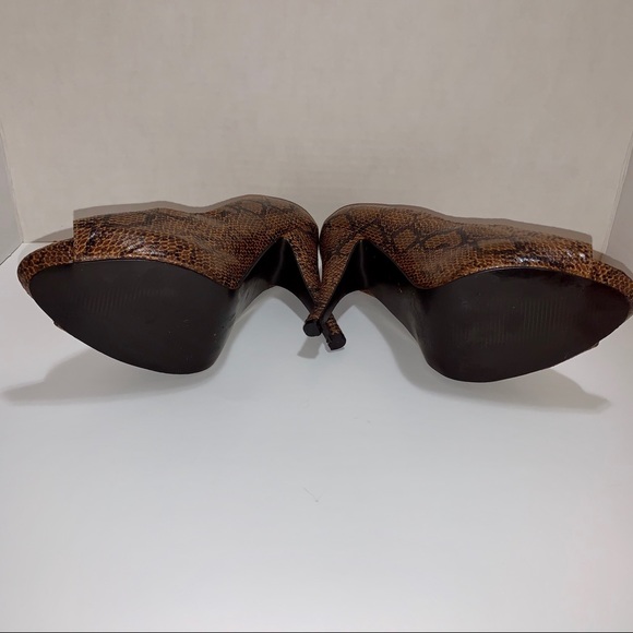 Sexy Snake Print Peep Toe Heels - Picture 3 of 5